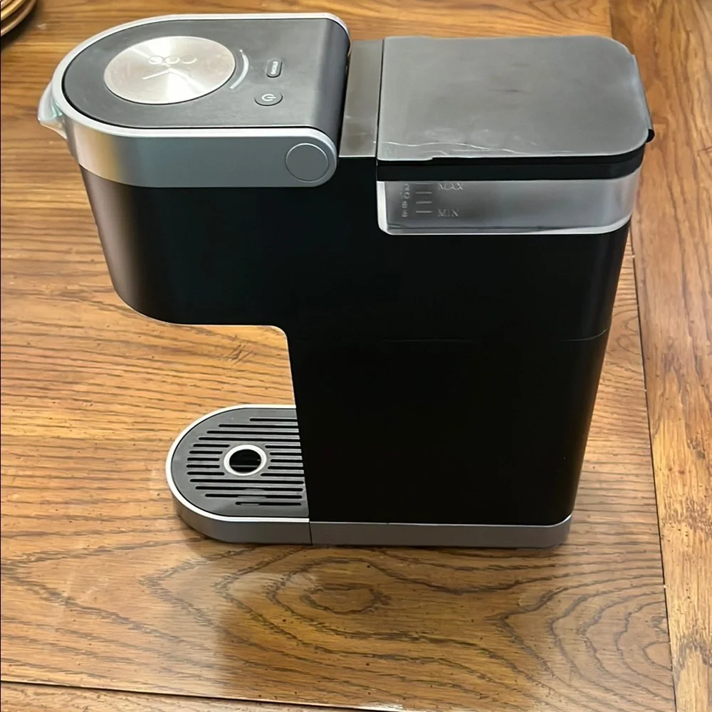 Keurig K Mini Single Serve Coffee Brewer Matte Black and Silver - Picture 9 of 15